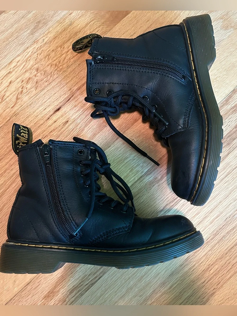 Kids Dr. Martens Boots Size 1